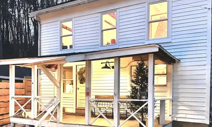 New Marlborough Cottage | Restored cottage in pastoral village