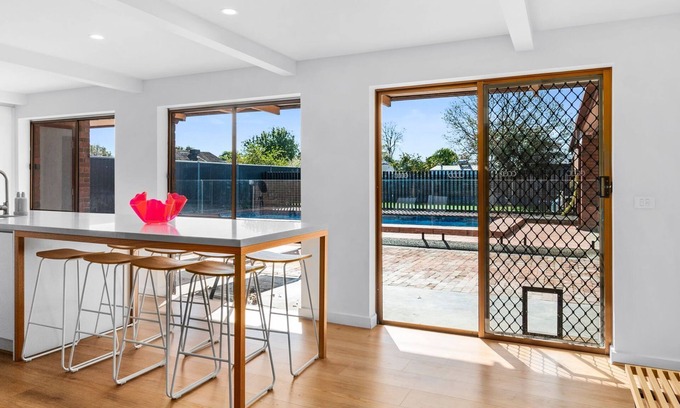 Yarrawonga House | Retreat House close to central Yarrawonga and the Splash Park.