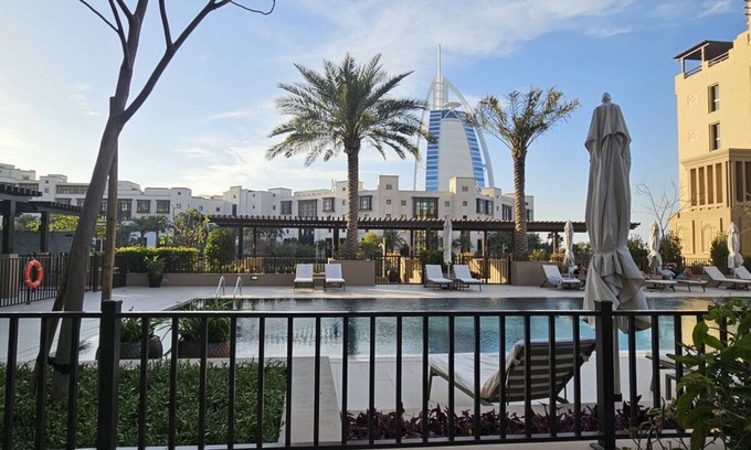 Umm Suqeim 3 Apartment | Retreat near Burj Al Arab