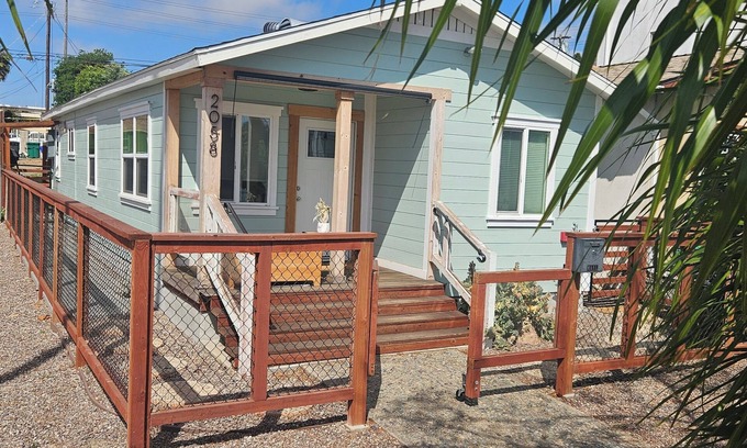 Logan Heights House | Retreat to SD: FamilyFriendly, Conventions,Dowtown,Petco Park,Rady Shell,Beaches