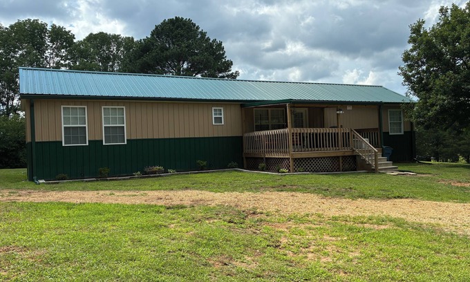 Milan House | Retreat to the peaceful Tennessee countryside. Pet-friendly.