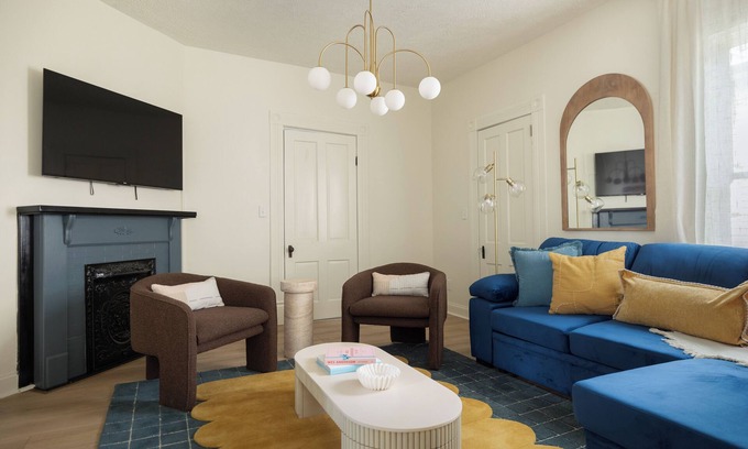 Clifton Condo | Retro 3BD 1Bath ideal loc