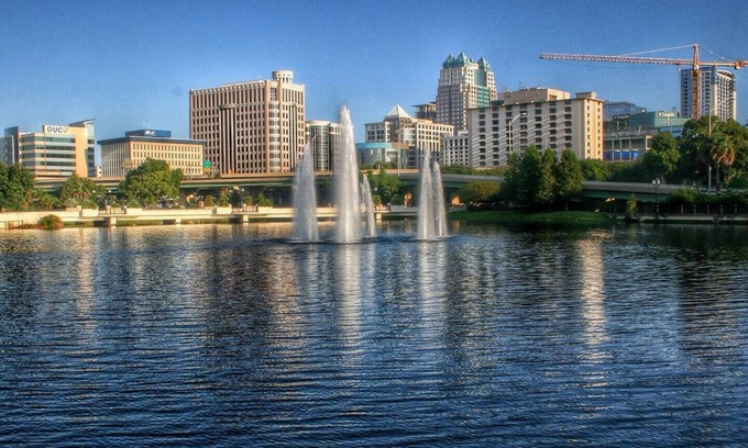 South Eola Condo | Retro lake Eola 1 Bedroom Condo Thornton park