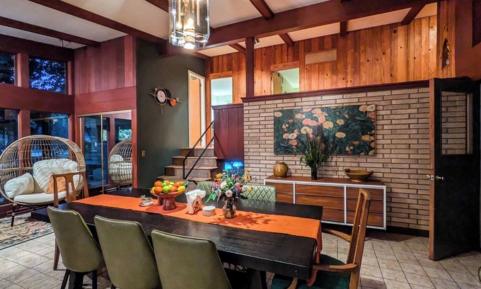 Fremont House | Retro lakeview stay with hot tub, game room, and nearby golf and skiing.