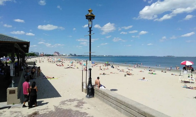 Revere House | Revere Luxury House ,Private Beach
