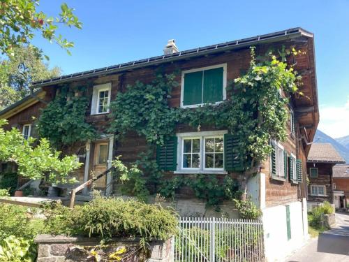 Schwanden House | Revier Natur pur