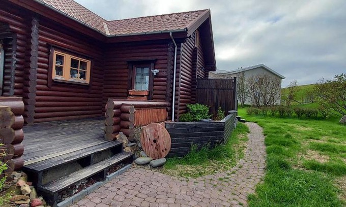 Grundarhverfi House | Reykjavik 116 Cozy Mini Studio 14m2 On Road no1 28km from the center of Rvk