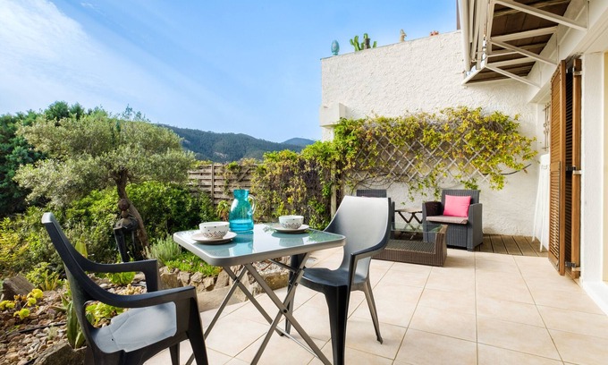 Mandelieu-La-Napoule Apartment | Rez-de-villa dans un beau domaine avec piscine