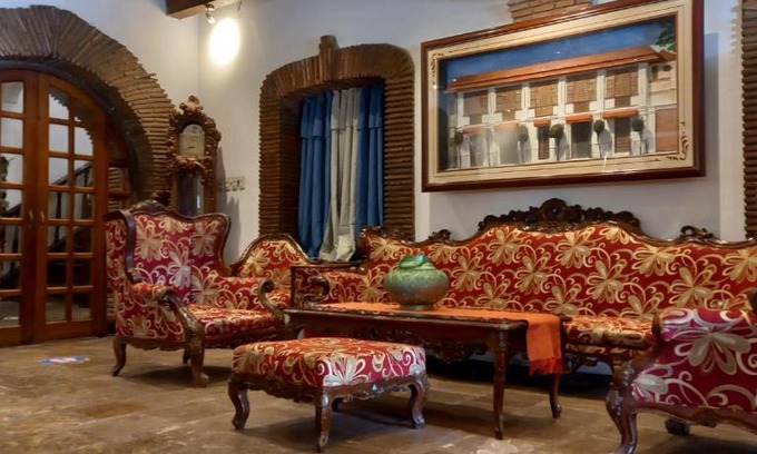 Vigan Bed & Breakfast | RF ANICETO MANSION