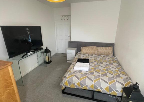 Waltham Abbey House | Rhapsody Premium