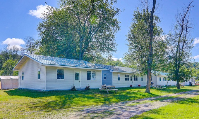 Roseneath Cottage | Rice lake 4 bedrooms waterfront cottage