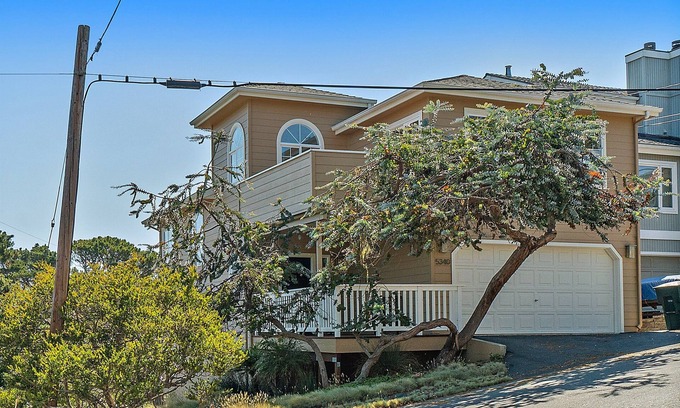 Park Hill House | Ridgecrest Retreat: 3 BR, 2.5 BA House in Cambria, Sleeps 6