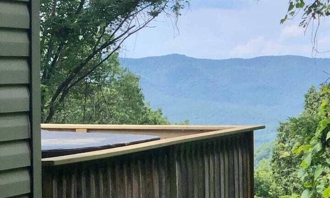 Rileyville House | Ridgeview Mountain Cabin