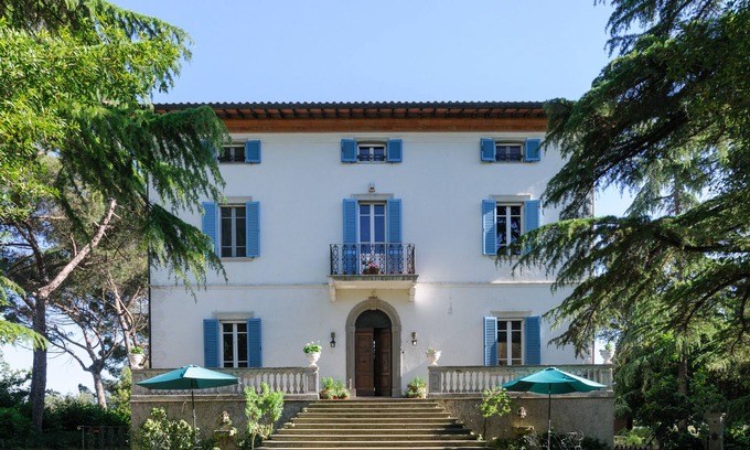 Panicale Villa | Ridiculously Beautiful Villa on Tuscany/Umbria Border. Privacy, Garden, Air Con