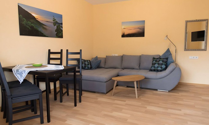 Iphofen Apartment | 'Riesling’ holiday flat with private balcony, communal terrace and communal garden