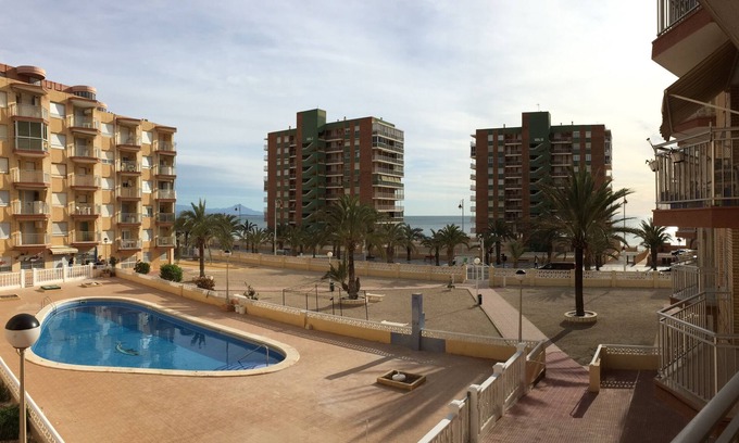 Els Arenals del Sol Apartment | Right in front of the beach of Alicante, quiet and newly renovated apartment