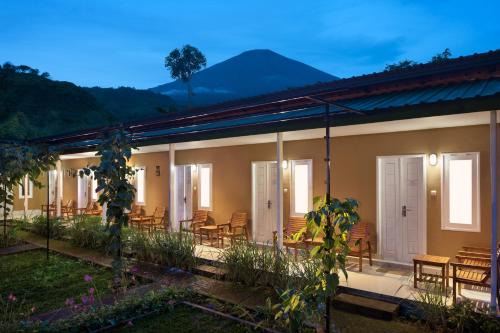 Kecamatan Sembalun Hotel | Rinjani Garden Syariah by ecommerceloka