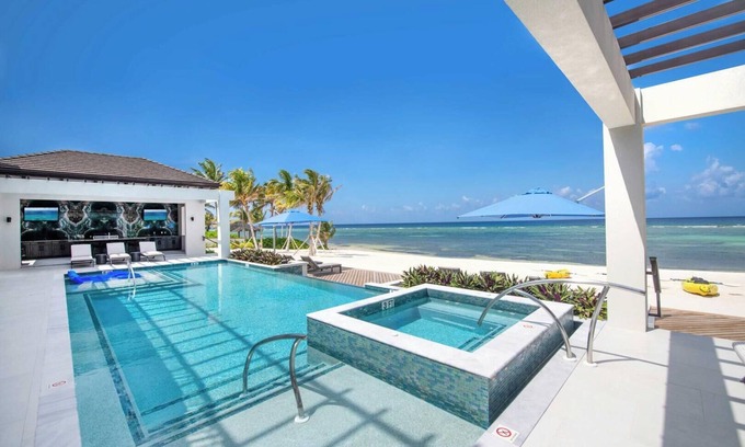North Side Villa | Rip Kai by Grand Cayman Villas