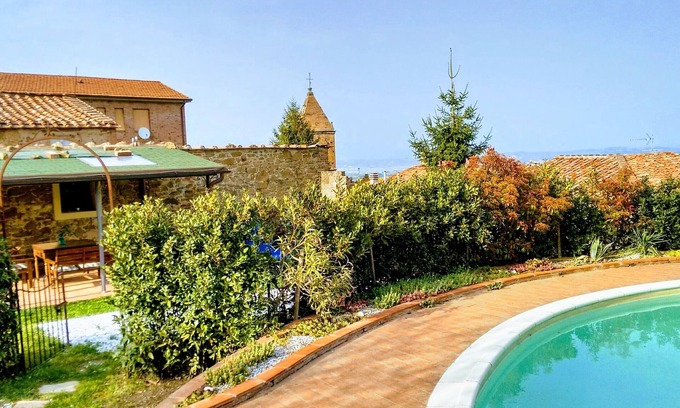 Rivalto House | Rivalto: Toscana Florence Pisa: Villa with garden and pool