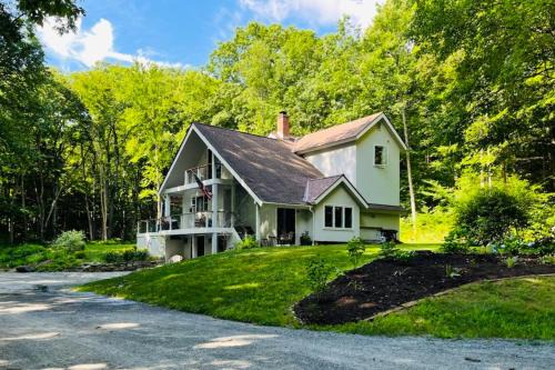 Newfane House | River Haven
