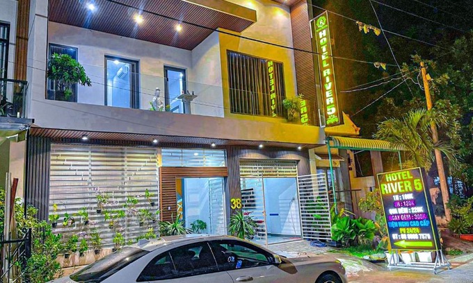 Long Xuyen Hotel | River Hotel 5