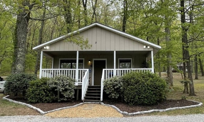 Scottsboro Cabin | River Retreat Cabin