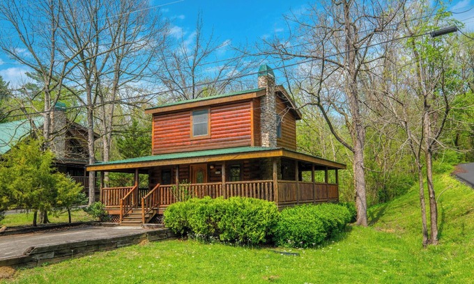 Pigeon Forge Cabin | River Romance