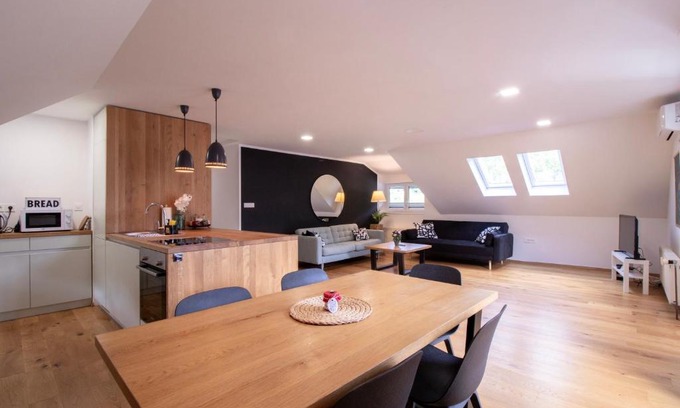 Bohinjska Bela Apartment | River Valley Vista Apartment