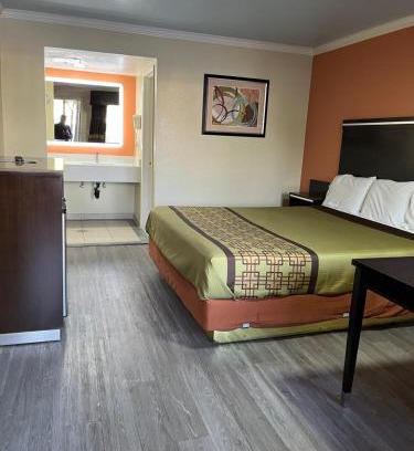 El Rancho Hotel | Rivera Inn & Suites Motel