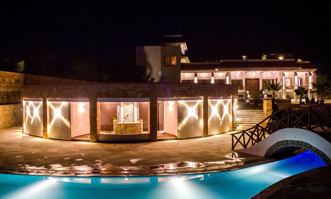 Achrol Hotel | Riverarch Greenfields Resorts