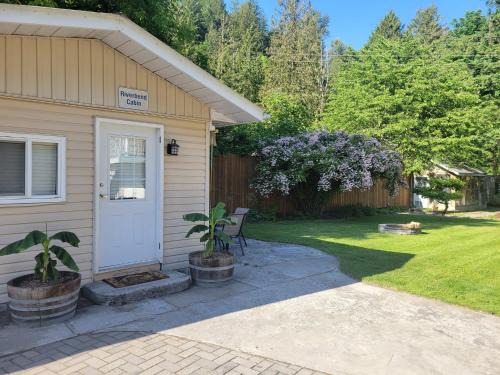 Sardis House | Riverbend Guest House