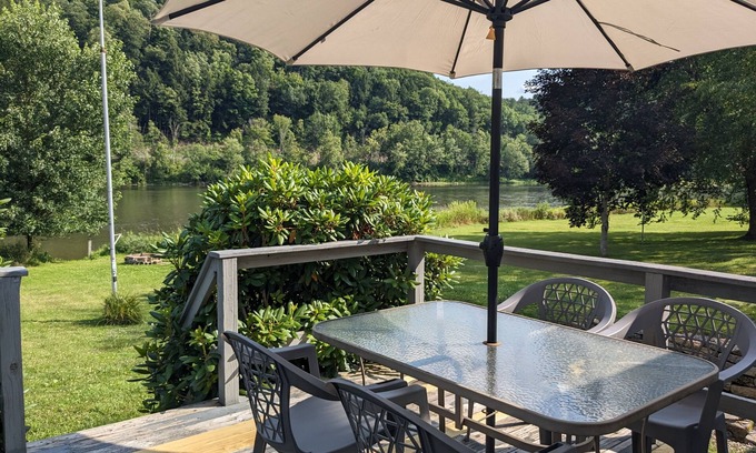 Tidioute House | Riverfront Home