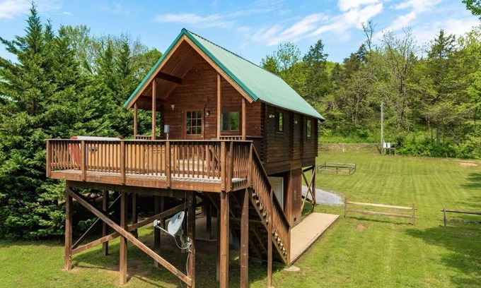 Luray Cabin | Riverfront! Mountain views 4 Miles to Luray Caverns hot tub! at Line cabin