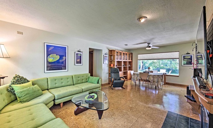 Glendale House | Riverfront Retreat ~ 4 Mi to Downtown Milwaukee!