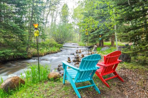 Nathrop House | Riverfront Retreat in Nathrop Fire Pits and Hot Tub