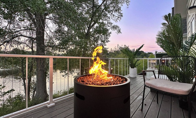 Sheboygan House | Riverfront Townhome with Breathtaking Water Views!
