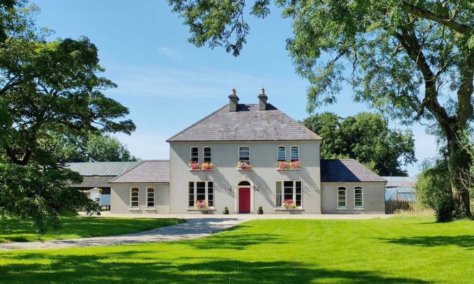 Carndonagh Bed & Breakfast | Riversdale Country House - Deluxe King Room