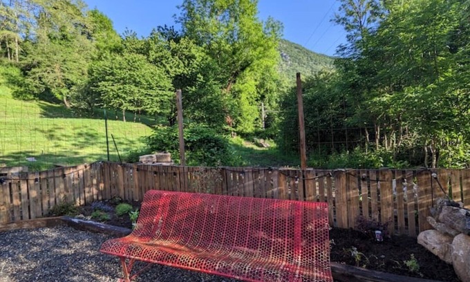 Mauleon-Barousse Cabin | Riverside Cabin With Private Terrace + hot tub