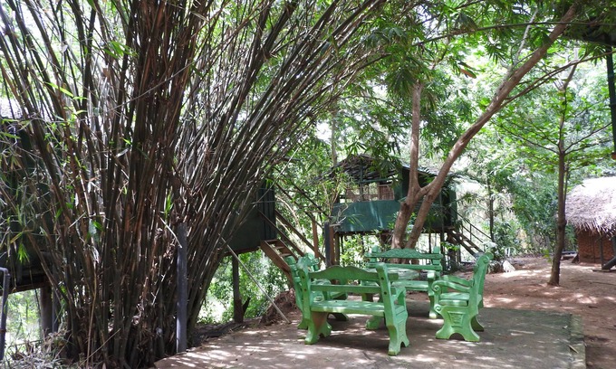 Debarawewa House | Riverside Cabana Yala