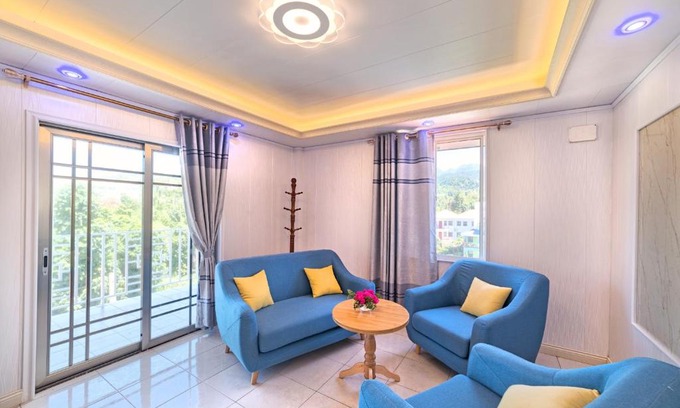 Picard Hotel | Riverside Hotel