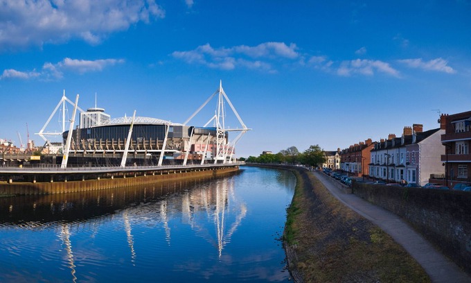 Riverside Apartment | Riverside Retreat - Cardiff