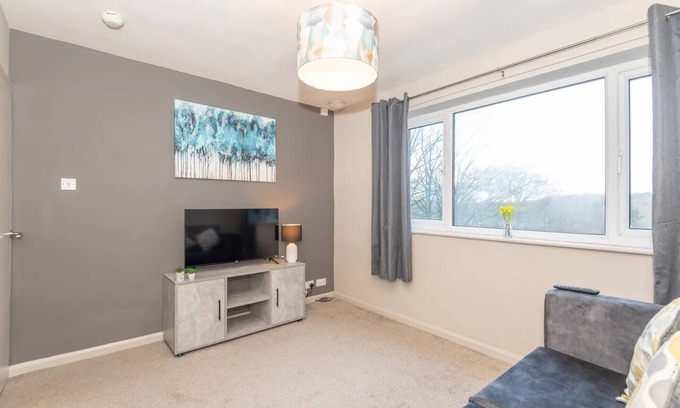 Horsforth Apartment | Riverside Retreat - Horsforth| Pass the Keys