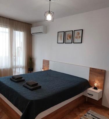 Slivek Apartment | Riverview apartment