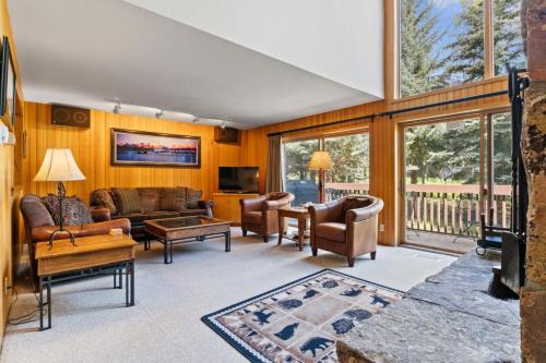 Teton Village Villa | RMR: Wind River 4 Condo in Teton Village