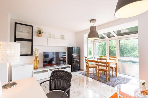 Stadtkern Apartment | Rob's Place - Ruhige 2-Zi-City-Oase mit Panorama über den Weberplatz