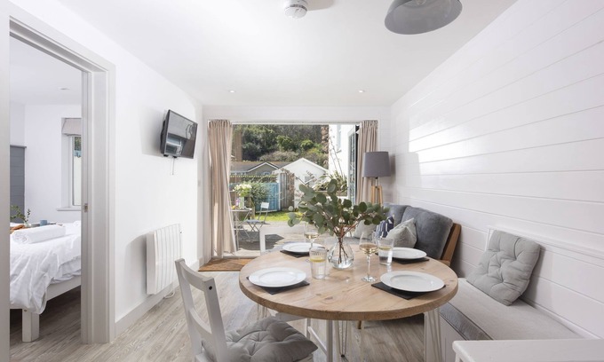 Polzeath Cottage | Robin is a delightful two-bedroom holiday property, offering a peaceful escape
