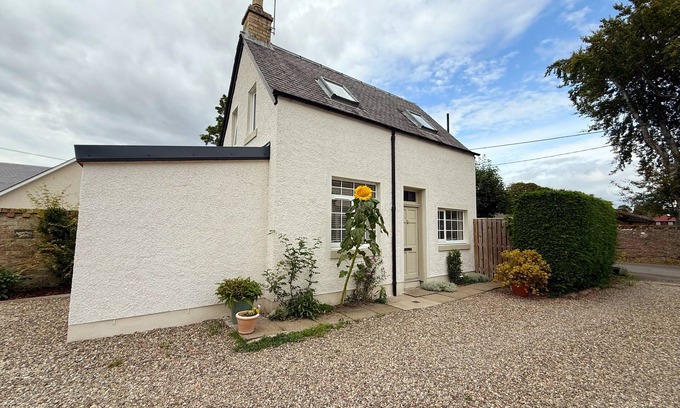 Murthly House | Robins Nest - Cosy Cottage in Blairgowrie, Perthshire