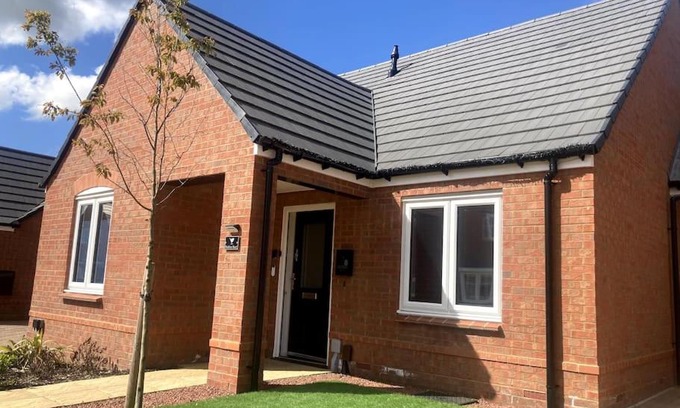 Great Houghton House | Robins Nest Luxury Bungalow