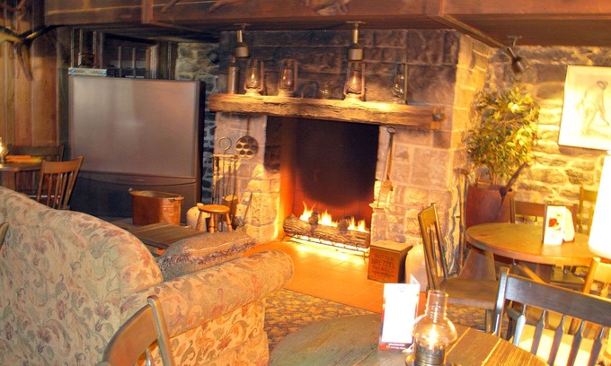 Myerstown Cabin | Rodeway Inn & Suites Myerstown - Lebanon
