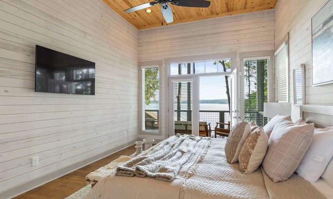 Dadeville House | Rod’s Place at Lake Martin!